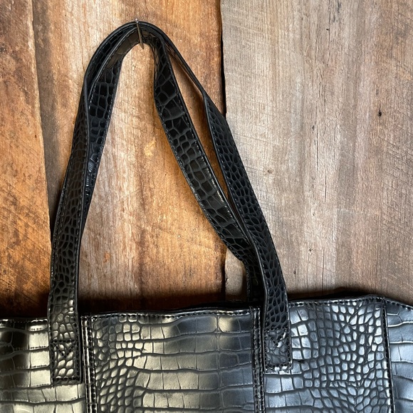 Neiman Marcus Faux Croc Shoulder Bag - Picture 4 of 8